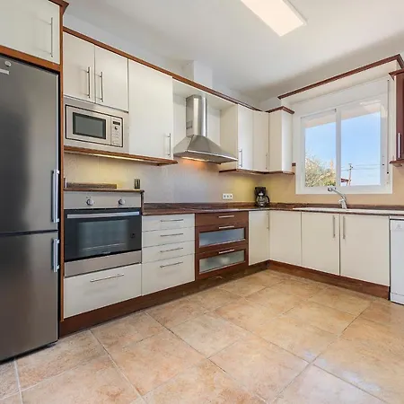 Charming Semi-detached Holiday By The Sea Ii בית נופש אלקודיה
