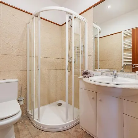 Charming Semi-detached Holiday By The Sea Ii בית נופש אלקודיה